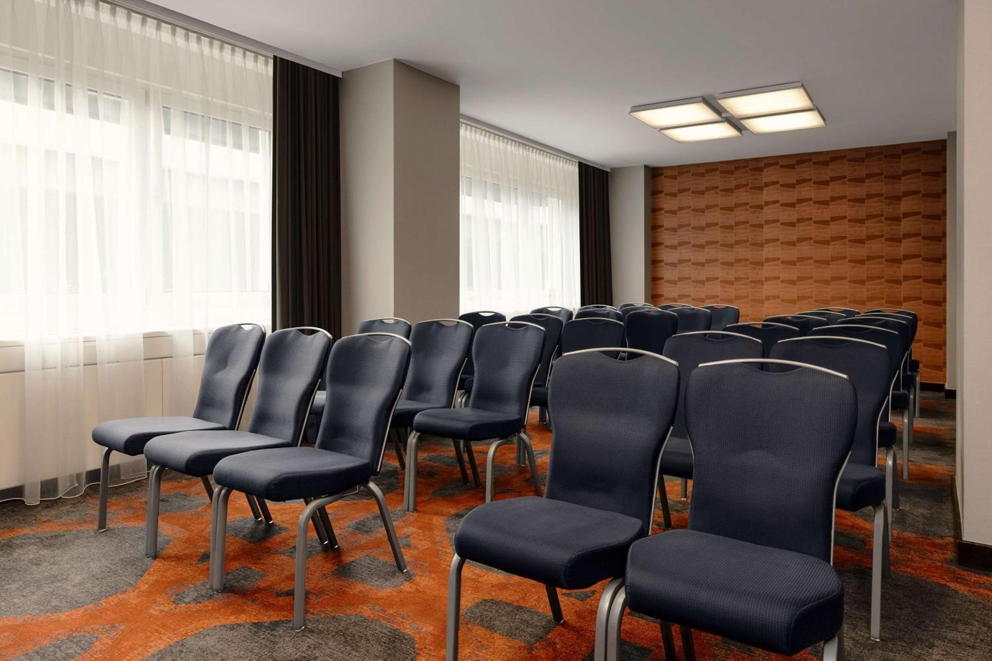 Hilton Danube Waterfront 4* Wien