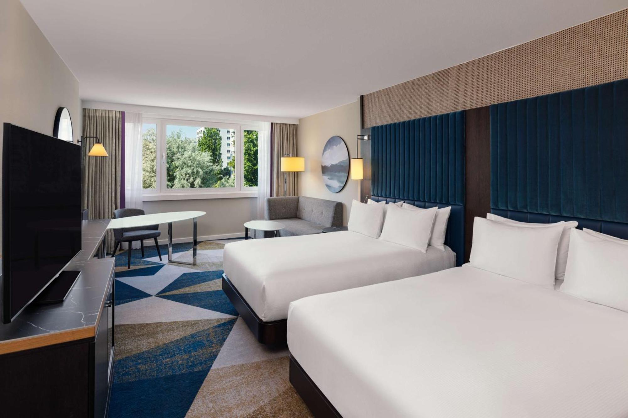 Hotel Hilton Danube Waterfront