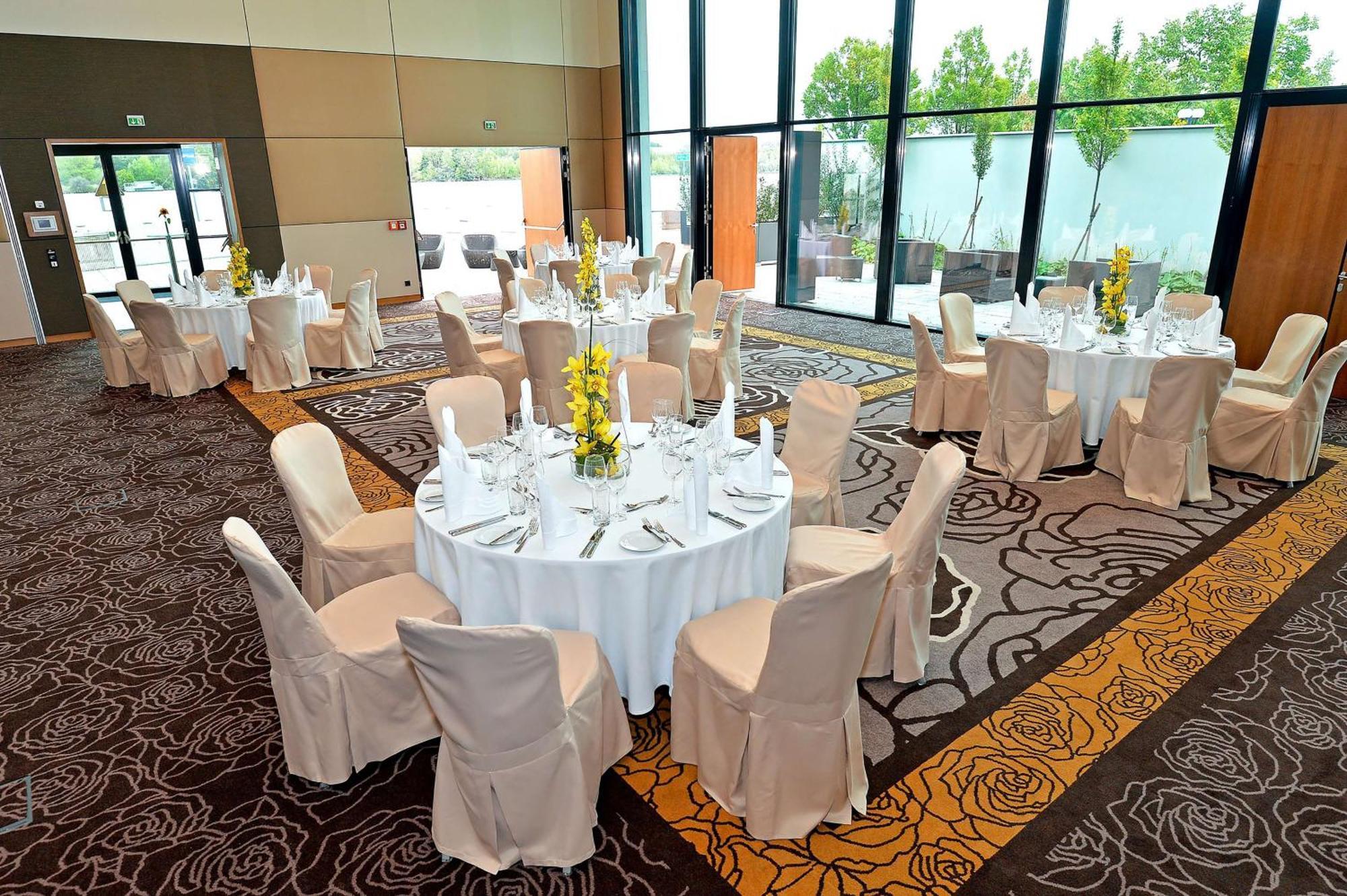 Hilton Waterfront Vienne