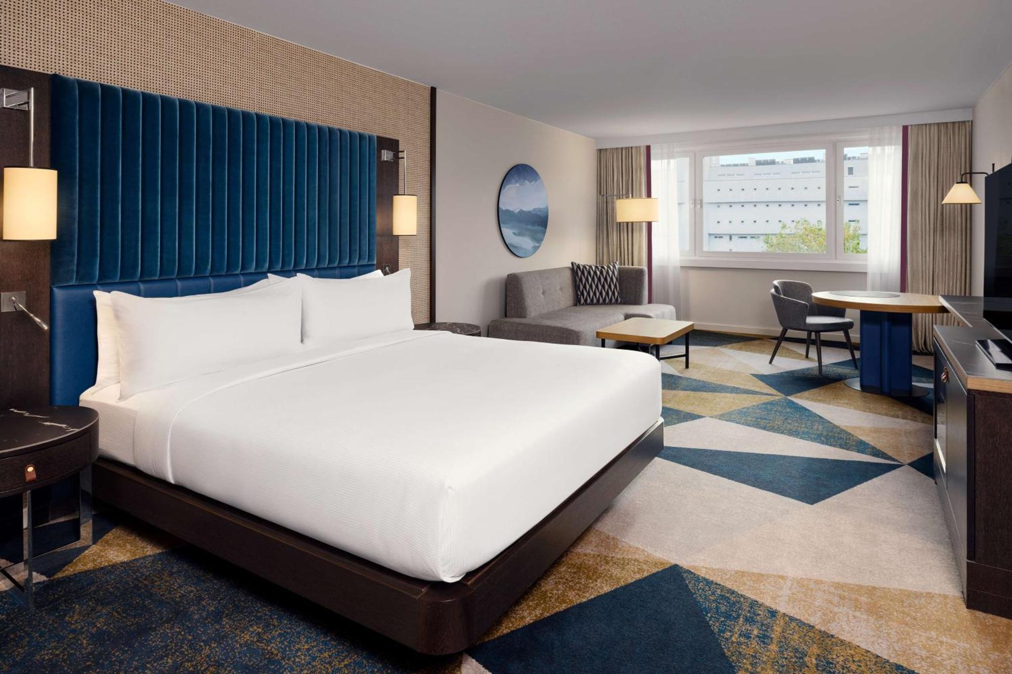 Hilton Waterfront 4* Vienne