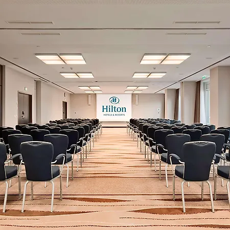 Hilton Vienna Danube Waterfront 